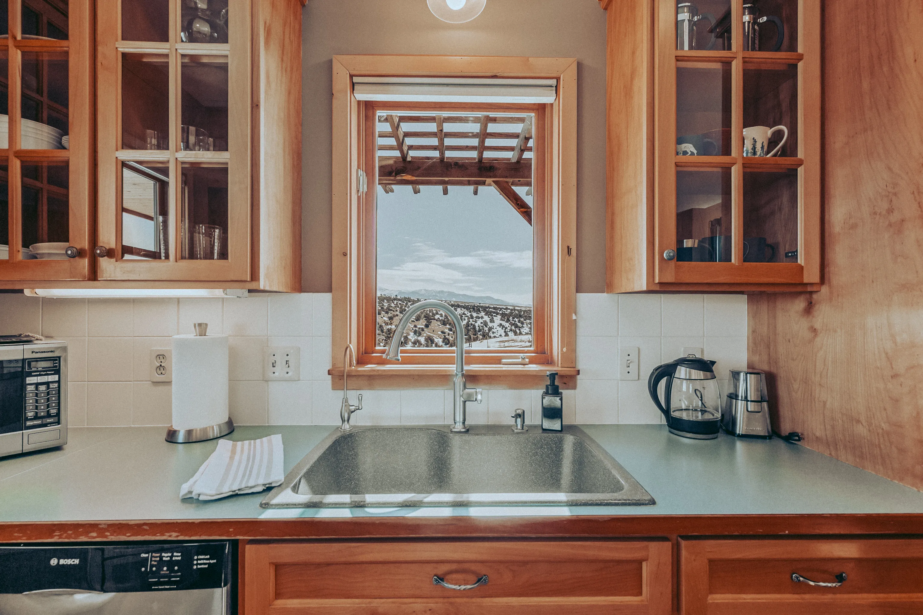 Kitchen sink with outdoor view